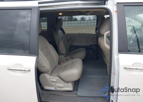 2018 Toyota Sienna Xle Premium 7 Passenger z USA, uszkodzony, nr VIN 5TDDZ3DC9JS188884